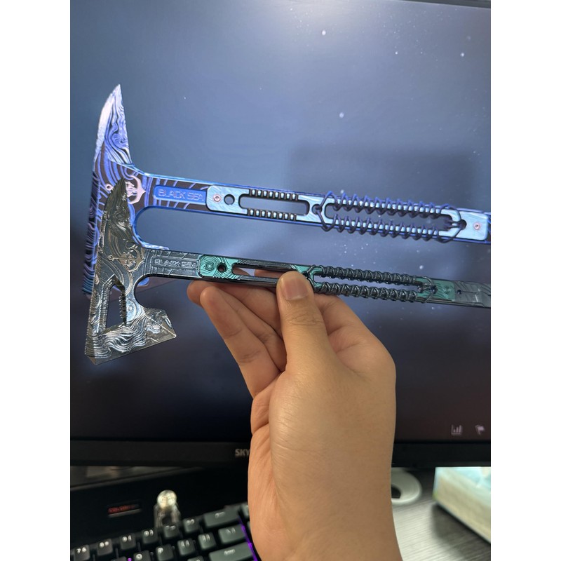 Pexylun Delta Force Black Sea Tactical Axe Replica 1:1 Scale
