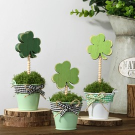 Treory St Patricks Day Decorations, 3pcs Lucky Shamrock Artificial Potted Plants Wooden Sign on Stand, Fake Moss Freestanding Wood Table Decorations, St. Patrick's Day Decor for Gift Desk Party Home