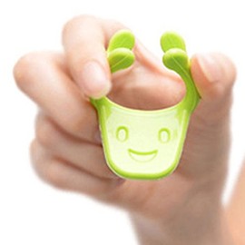 WAKASUGI Happy Smile Maker Green Smile Trainer - Face Care, Facial Muscle Trainer, green