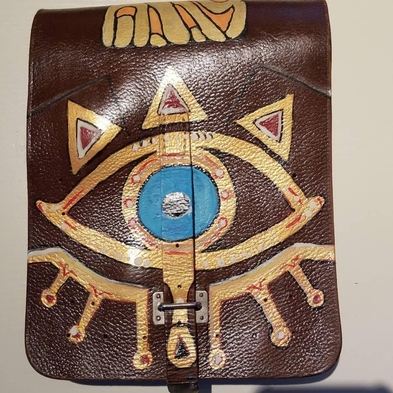 Angelus Acrylic Leather Paint Gold Size: 1 onza