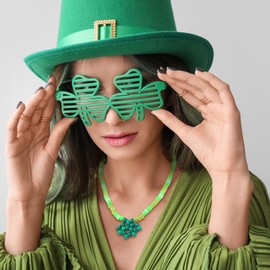 Green and White Beads, 1200 Pcs Pony Beads Bulk and Letter Beads, Kandi Beads Hair Beads for Girls Adults, Plastic Beads for Bracelets Jewelry Making DIY Crafts