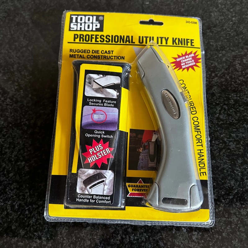 TOOL SHOP NEW Tool Shop Professional Utility Knife w/ Belt