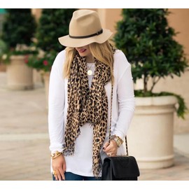 CaySep Women Floral Scarf Lightweight Fashion Leopard Print Sun Protection Scarf Holiday Scarf for Travel, Leopard pattern