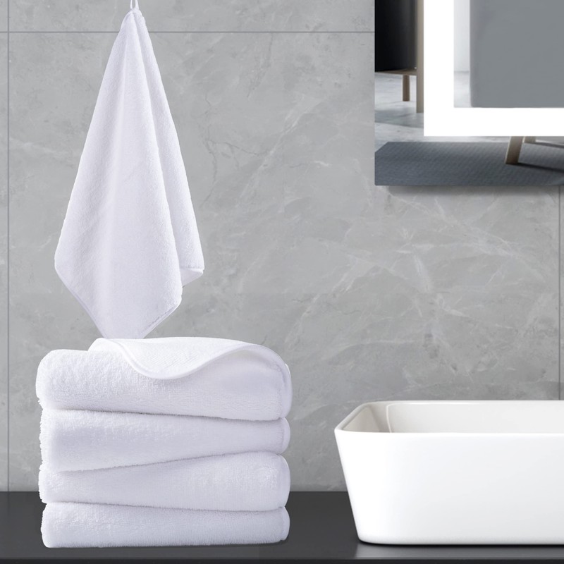 Polyte - Premium Microfibre Towel - Lint Free & Quick