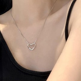 To My Daughter Necklace Silver Heart Necklaces for Women Daughter Birthday Gifts from Mom Jewelry Gifts for Women