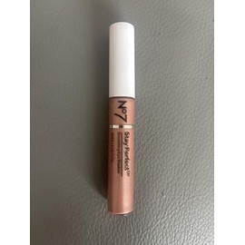 No7 Stay Perfect Smoothing Eye Shadow, 4ml (ROSE GOLD)