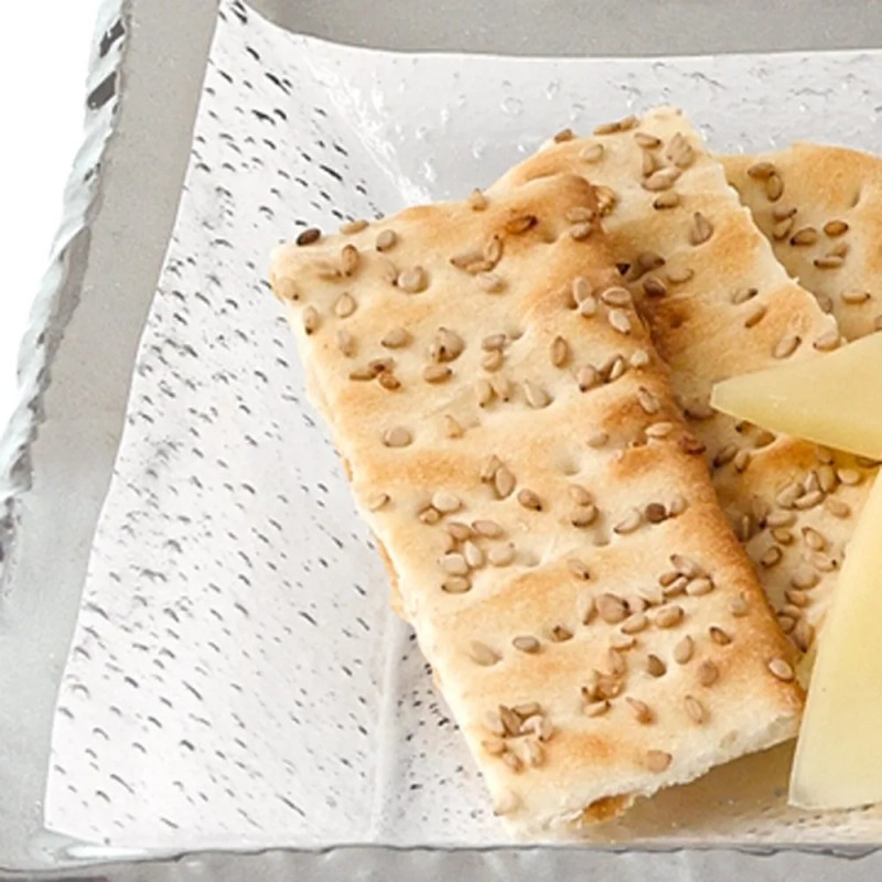 Homeroots 18 Mouth Blown Rectangular Edge Silver Serving Platter Or