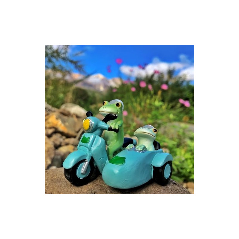 Daikai Figurine, Green, Size: Approx. 2.3 x 2.8 x 2.3