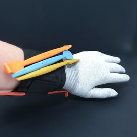 MagWrap Magnetic Wristband For Holding Squeegees & Tools | Keep Car Wrapping Tools at Hand with a Magnetic Wristband