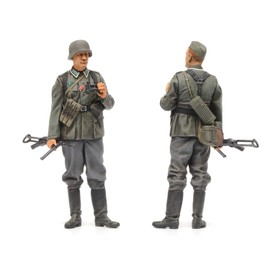 Tamiya 35371 1/35 Military Miniature Series No. 371 German Infantry Set, Mid War Plastic Model