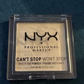 NYX CAN'T STOP WON'T STOP MATTIFYING POWDER. CSWSM01 Fair . NEW