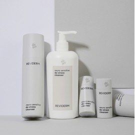 Leviderm Neurosensitive Distress Cleanser 200ml, 1 unit / 레비덤 뉴로센스티브 디스트레스 클렌저 200ml, 1개