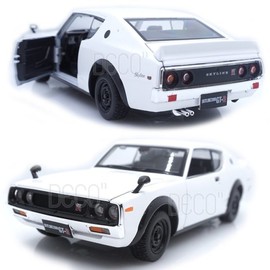 1:24 1973 Nissan Skyline 2000GT R White Diecast Mini Car / 1:24 1973 닛산 스카이라인 2000GT R 화이트 미니카 다이캐스트