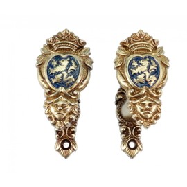 Denix Lion Shield Hangers for Rifles Pistols and Swords