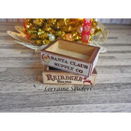 Lorraine Scuderi CHRISTMAS FLAT ~ REINDEER FEED ~ DOLLHOUSE MINIATURES