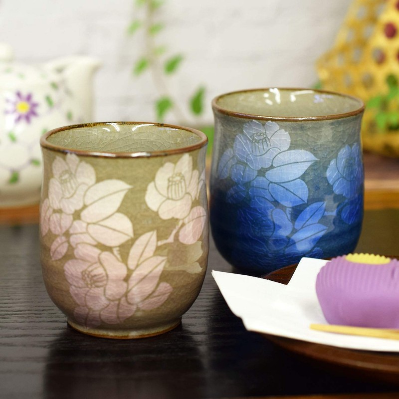 Kutani Ware Pair Teacup Ginsayama Tea Flower Couple Teacup 60th