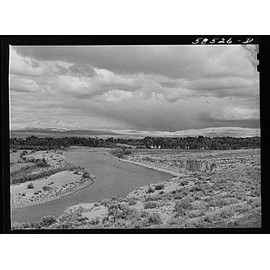 HistoricalFindings Photo: Snake River Valley,Wyoming,WY,Farm Security Administration,Marion P. Wolcott