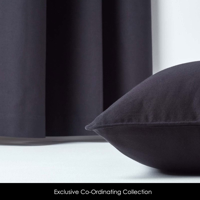 HOMESCAPES - 100% Cotton Plain Black Cushion Cover- 45 x