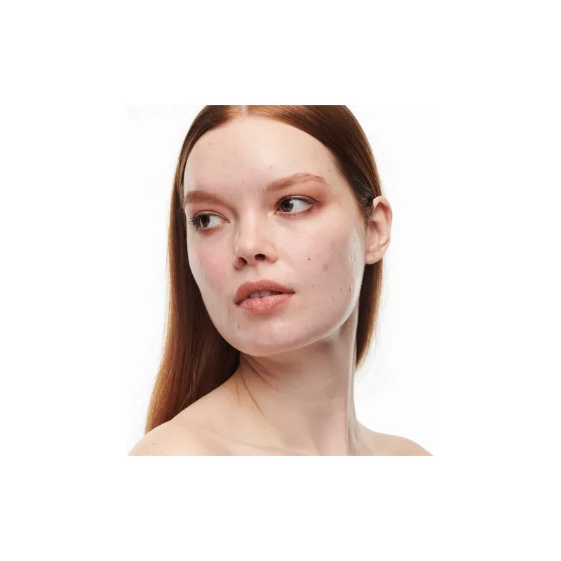 Base de maquillaje lquida MAC Studio Radiance tono nc15 -