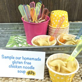 100 Pieces Paper Baking Cups Greaseproof Paper Cupcake Cases Muffin Baking Cups Decoration Cups 8 Colors to Choose (Yellow)