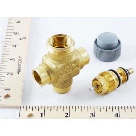 Honeywell V5853A2006 Three-Way Sweat Valve 0.29 Cv Brass Globe Valve