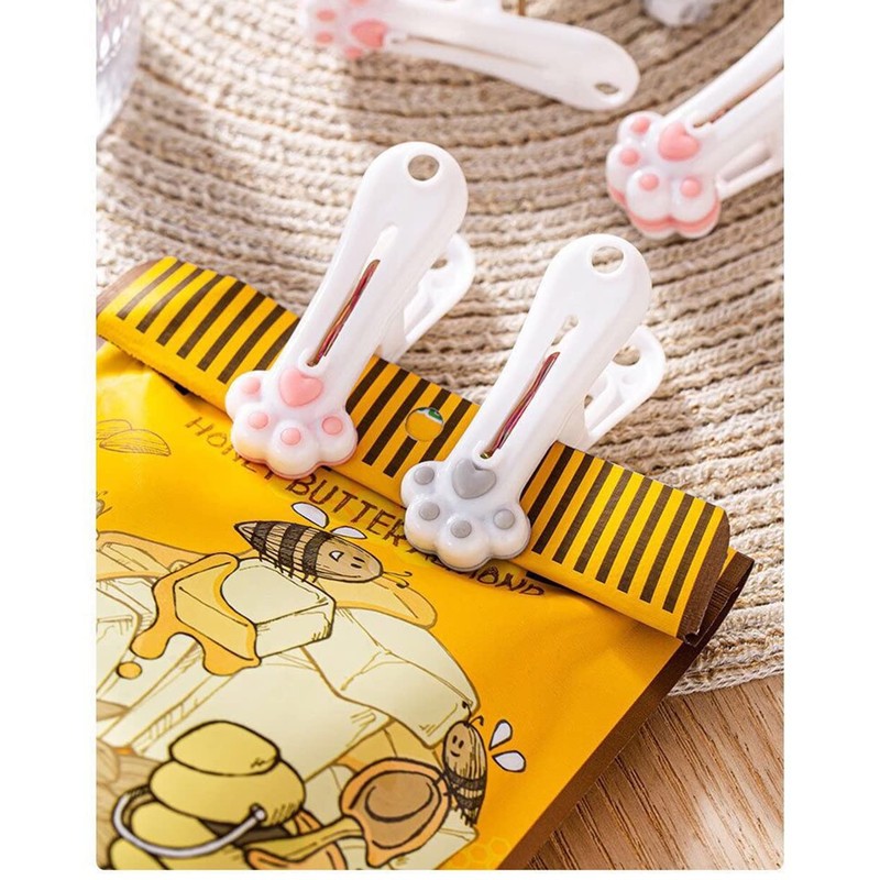 Clothespins Plastic Clothes Pins Heavy Duty Outdoor for Hanging Clothes,