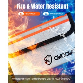Pack of 4 Fireproof Bags with Reflective Strips, 20 x 13 cm, Practical Small Fireproof Money Bag for Documents, Cash and Valuables, 5200°F Heat-Resistant, Waterproof, Silver