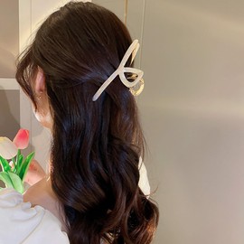 Jumwrit Big Gold Metal Hair Claw Clip Strong Hold Acrylic Hair Jaw Clip Shiny Cross Hair Clamp Barrette Fashion Hair Styling Accessories for Women Girls (Style 1)