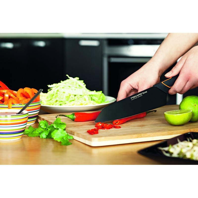 Fiskars Santoku-Messer, Modernes Design, Gesamtlänge: 29 cm, Qualitätsstahl/Kunststoff, Edge, 1003097