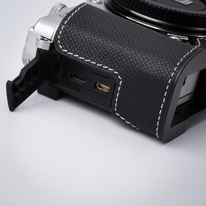 DBZZ E-P7用本革ハーフケース, メタル底板付き OLYMPUS PEN用 ブラック