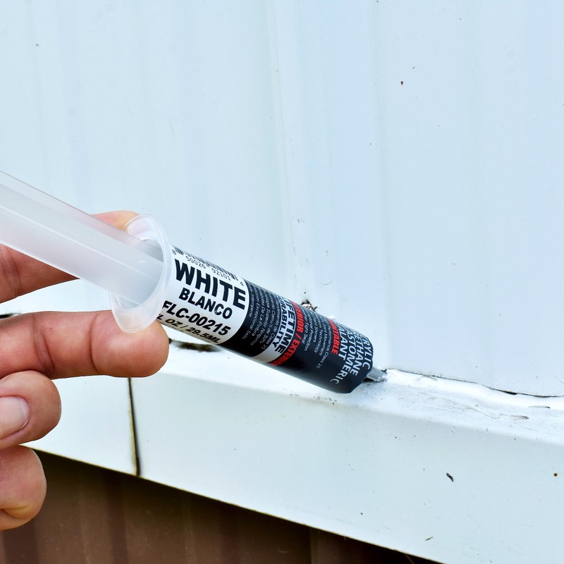 Finish Line Caulk – Acrylic Urethane Elastomeric Sealant – Pre-Filled