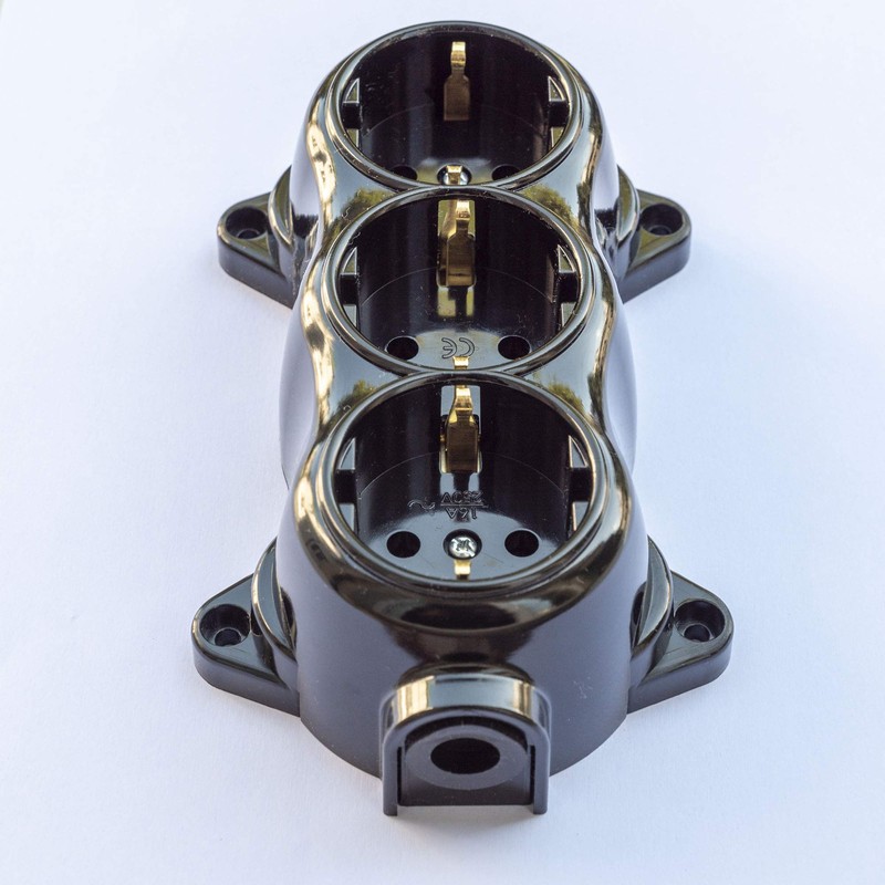 Socket fix, retro, 3-way, 16A-250V, surface-mounted, brass, thick, black, retro