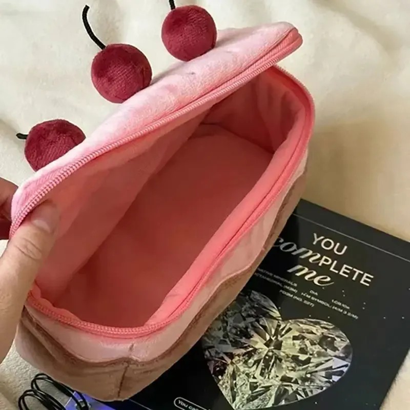 Precioso Estuche De Lápices Cherry Pie De Felpa