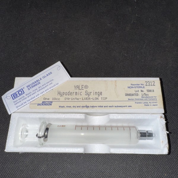 Becton Dickinson Vintage Becton Dickinson BD Yale Glass Hypodermic Syringe