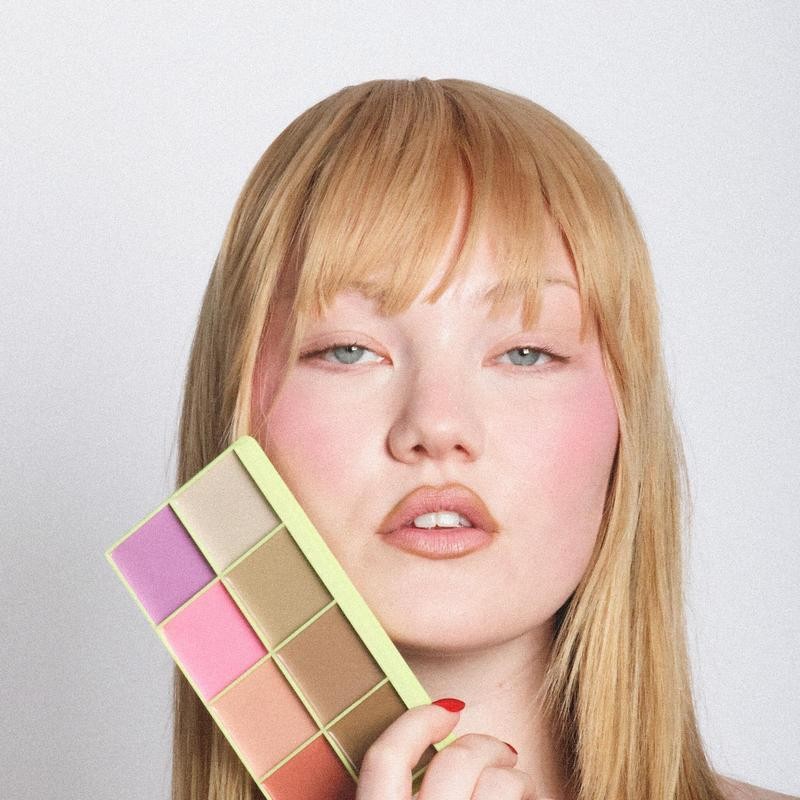 Curve Case Cream Makeup Palettes-Made By Mitchell, Radiant Makeup Palette