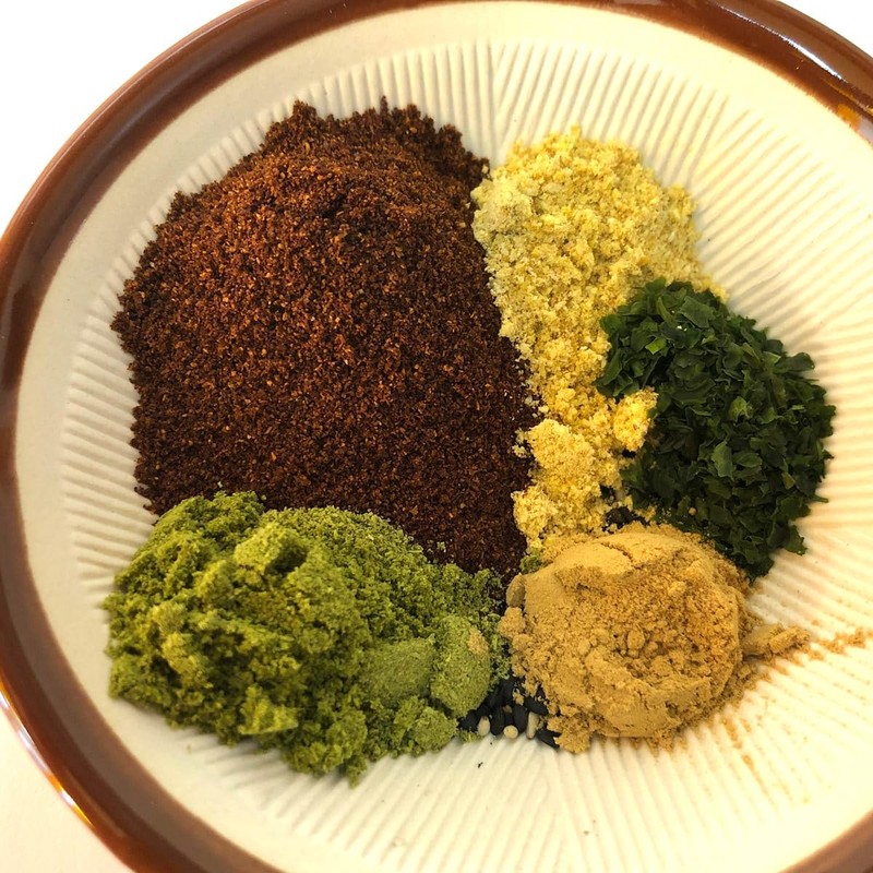 Koyasan Hirano Seisho-an Yuzu Ichimi Shichimi Can Assortment, Gift Box,