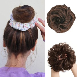 FDEETY Messy Bun Haarteil mit Gummiband Lockiges Synthetisches Dutt Haarteil Haarverlängerung Hochsteckfrisur Haarschmuck für Damen Haargummi mit Haaren (Hellbraun)
