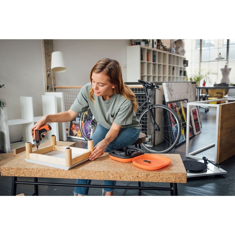 Black+Decker Rapid Screwdriver 3.6V Cordless with Bits and Storage Case,