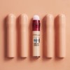 Maybelline Corrector 3 en 1, Instant Age Rewind, tono Neutralizer,