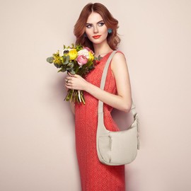 Kememo Crescent Bag for Women, Nylon Crossbody Hobos Bag Dumpling Bag with Adjustable Strap Shoulder Bag for Travel, Beige