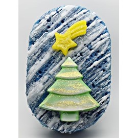 Christmas Soap Filled Sponges - Exfoliating - Gifts Stocking Fillers - Vegan Friendly (Christmas Tree)