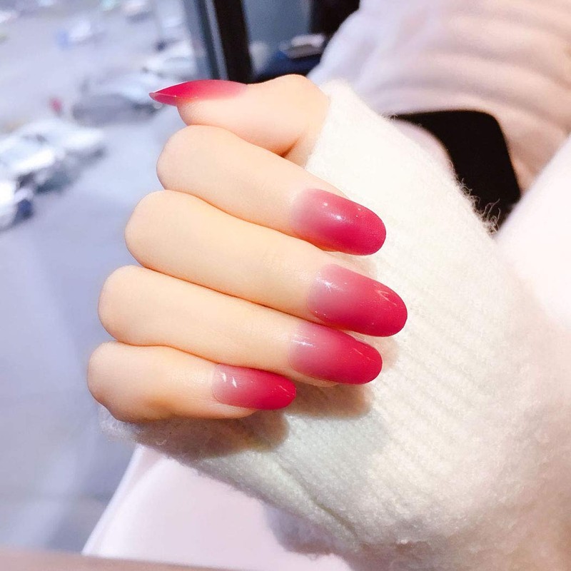 Yienate False Nails Artificial Nails for Women and Girls Round