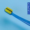 Cepillo de dientes de ortodoncia Curaprox CS 5460: cuidado de