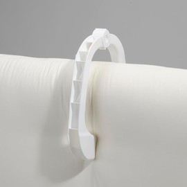 Cainz FB-2515 Futon Shears, Width 1.1 inches (2.7 cm), Depth 5.8 inches (14.8 cm), Height 9.8 inches (25 cm), White, Futon Shears, Y-Shaped Pinch, Pinch, Strong Clothespins