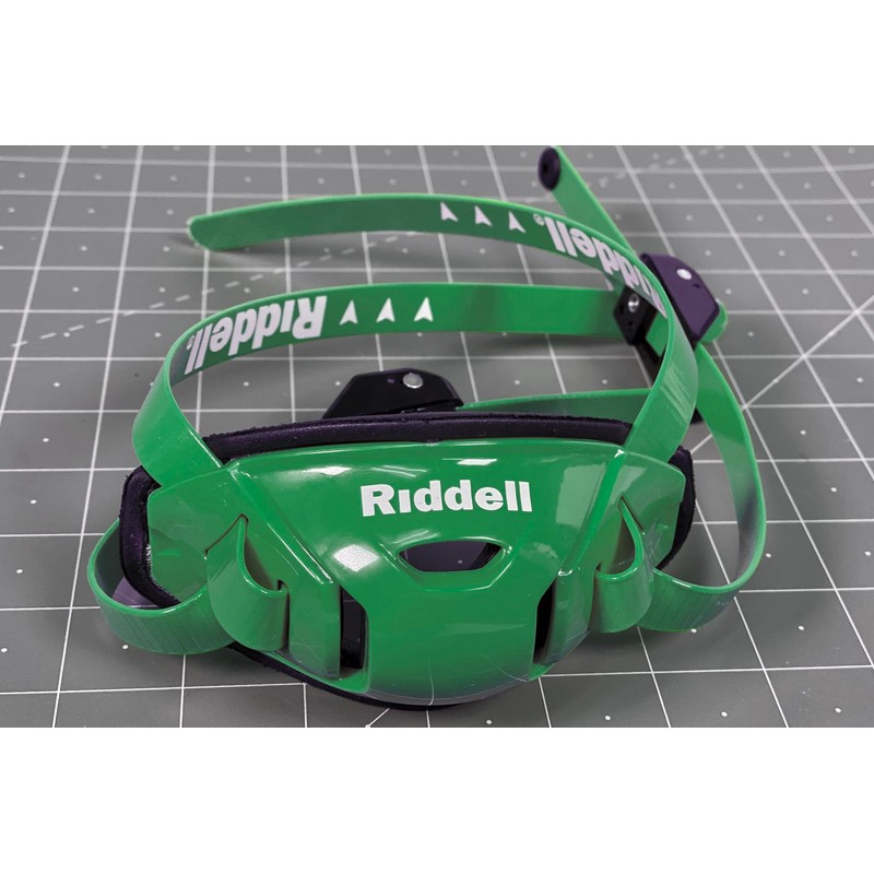 Riddell SpeedFlex Hard Cup Cam-Loc Chinstrap + US Flag Helmet