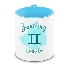 Tasse mit Namen Danilo und Sternzeichen-Motiv Zwilling im Lettering-Stil | Keramik-Tasse hellblau | Astrologie-Geschenk