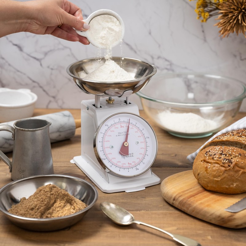 MARLIZ Small Retro Kitchen Scale 4.4Lb/2Kg with 2 Bowls White