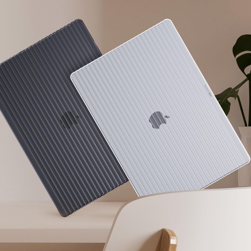 Tech21 Evo Wave case for MacBook Pro 14" (2021 &
