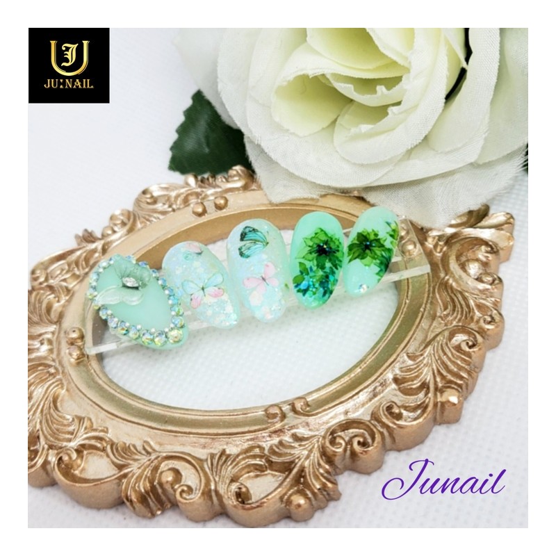 Forest Butterfly Handmade Nail Tips - Short Almond / 숲속나비