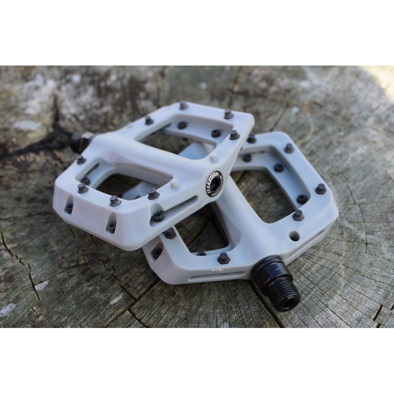 Eastern Nylon Linx Pedals 9/16 - Lightweight, High-Grip MTB &